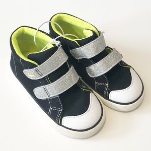 NWOT SEE KAI RUN SNEAKERS